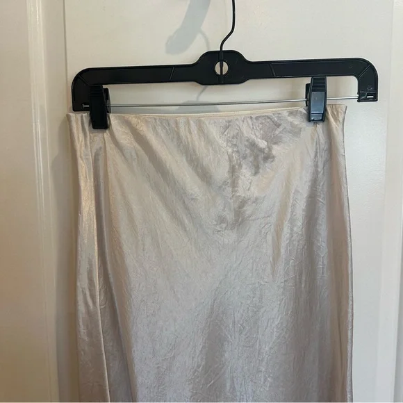 ARITZIA Slip Satin Maxi Skirt - Picture 4 of 8